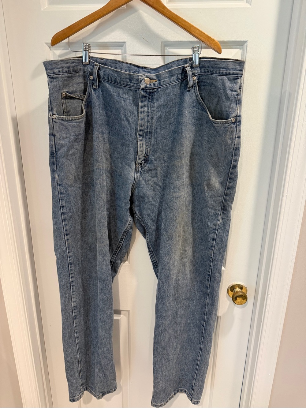 Wrangler Relaxed Fit Classic Men's Blue Denim Jeans Sz 42 x 32
